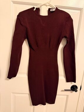 ZARA Long-Sleeve Bodycon Dress in Burgundy